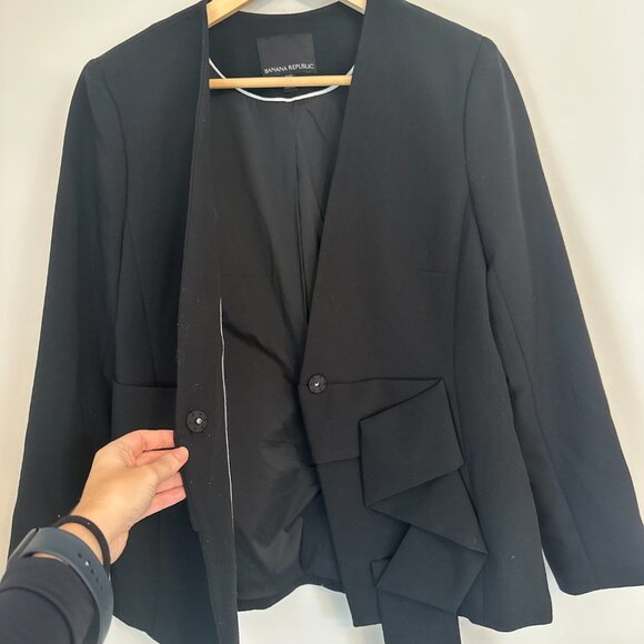 Black Blazer Banana Republic - Size 12 - Picture 6 of 7